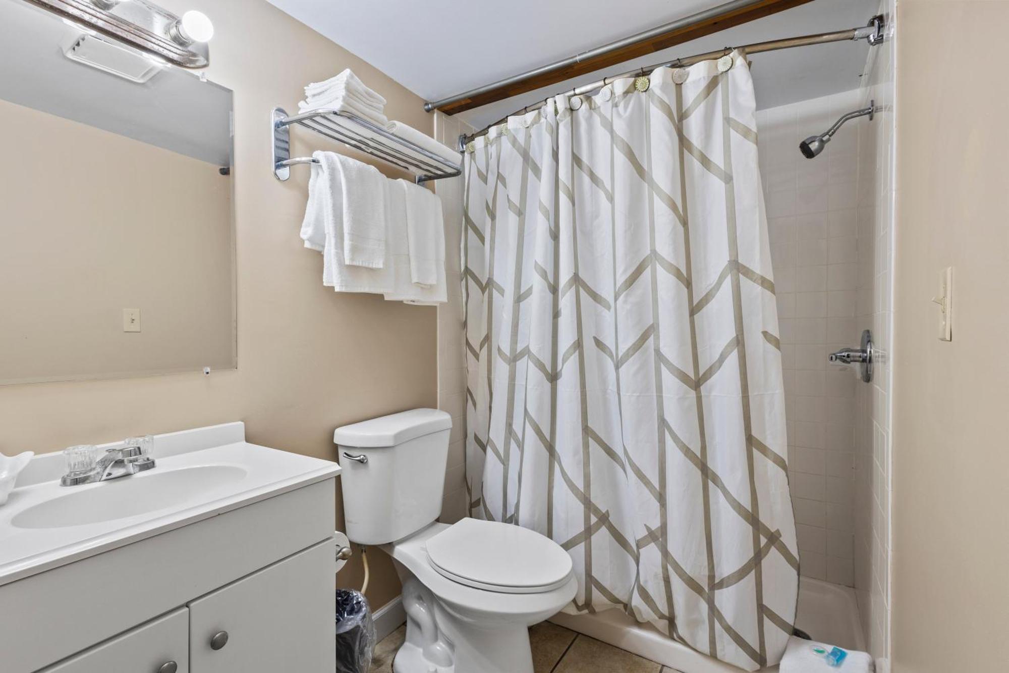 Fort Pierce Oceanfront Inn- Suite- King Bed #6 Bagian luar foto